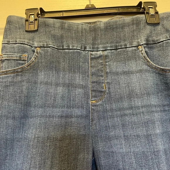 Lee Slim Fit Sculpting Jeans Slim Leg Mid Rise Pull On - Picture 4 of 9